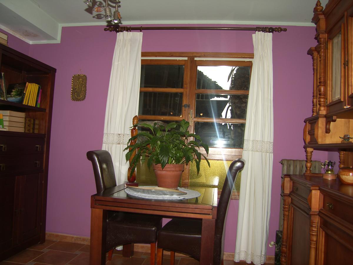 Posada El Pareon Sirviella Exterior photo