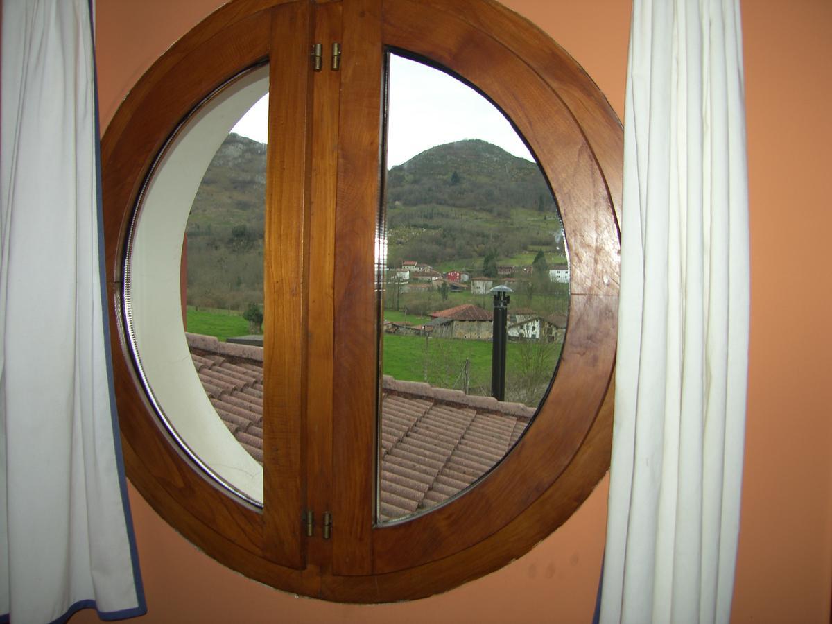 Posada El Pareon Sirviella Exterior photo