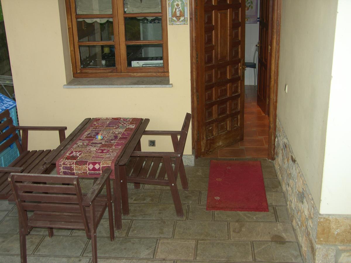 Posada El Pareon Sirviella Exterior photo